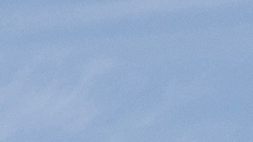 Exhibición de automóviles usados en un concesionario. Con problemas de Precios, los automóviles usados y de segunda mano tienen una gran demanda