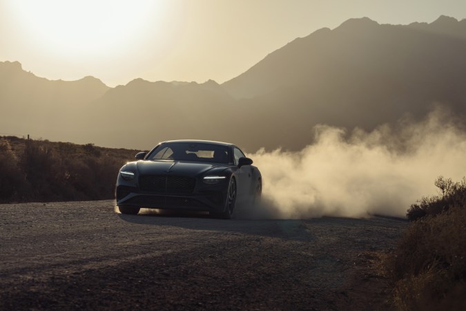 Bentley Continental GTS logra una mayor potencia híbrida.