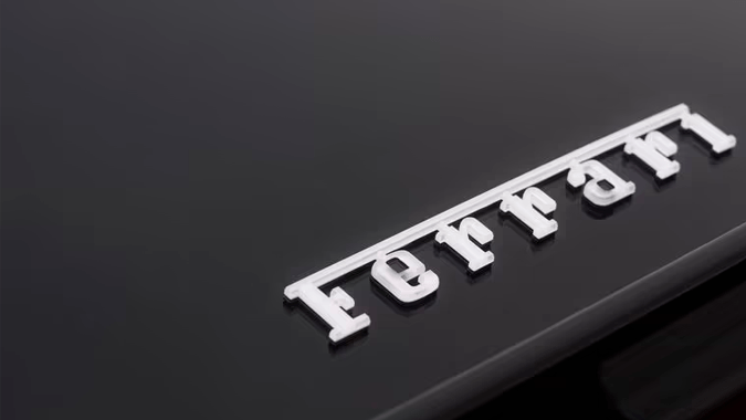 Ferrari 12Clindri Tailor Made tiene un color único.