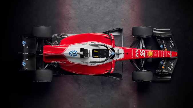 Ferrari SF-26 sigue mostrando el gran rojo tradicional.