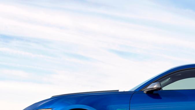 Ford Mustang Dark Horse SC tiene un perfil más robusto.