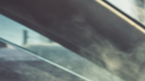 EL humo dentro del auto puede ser peligroso para la salud.