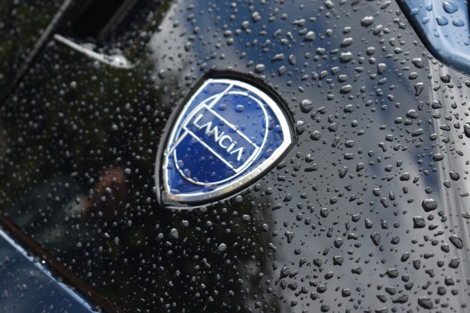 Lancia cada vez vende menos autos.