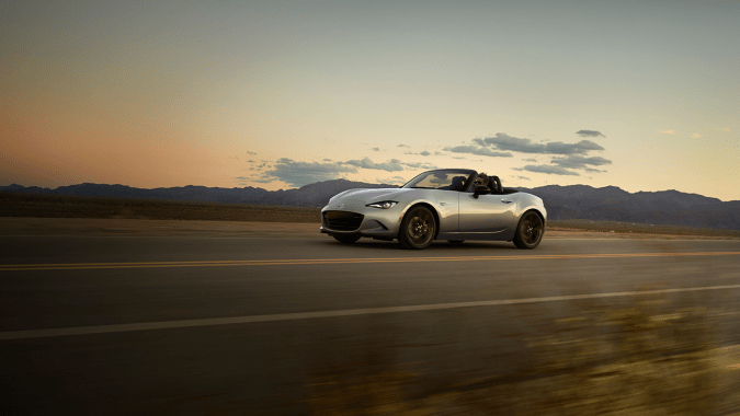 Mazda MX-5 Miata 2026 sigue siendo el gran deportivo de entrada.