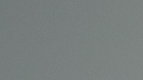 seguro, automóvil, agente, póliza, proteger, protección, seguro, concepto, calidad, Una mano sostiene un modelo de automóvil Pequeño que representa la cobertura de seguro de automóvil, protección financiera y servicios de póliza de confianza.