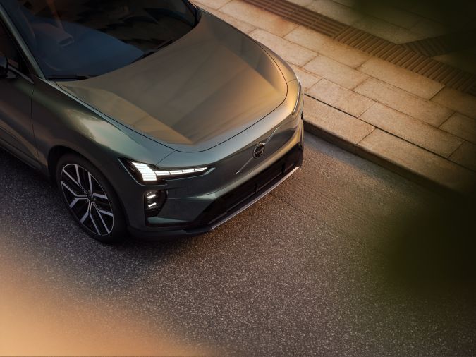 Volvo EX60 llega con varias innovaciones.