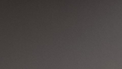 Volvo EX60 tiene un perfil deportivo.