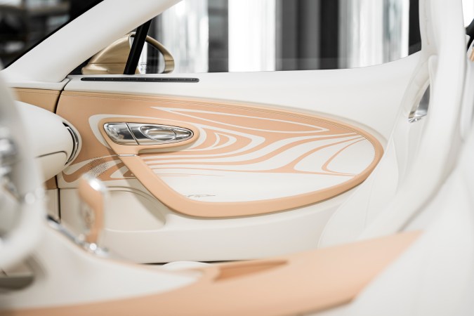 Bugatti “La Perle Rare” tiene molduras únicas hecha a mano.