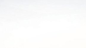 Ford Explorer Sport 2017 roja en montaña, SUV robusto 2.3 EcoBoost 300 hp AWD, aventura familiar 10 velocidades automática.