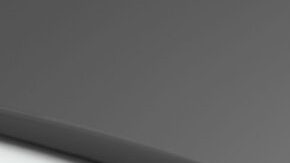 Detalle del logo Lexus en tapa de baúl del IS 350 2026, luz trasera LED roja, imagen para artículo sobre sedanes premium japoneses.