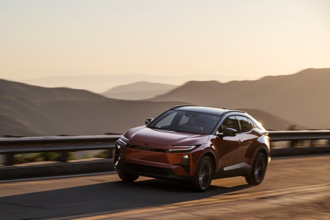 Toyota C-HR 2026 tiene un autonomía cercana a las 300 millas.