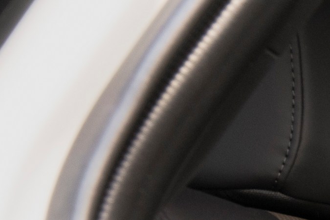 Toyota bZ Woodland 2026 tiene buen espacio en la segunda fila.