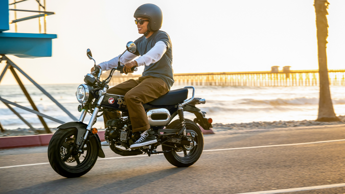 Honda Dax 125 es una moto ideal para la ciudad.