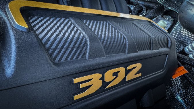 Jeep Wrangler Willys 392 2026 Special Edition llega con poderodo motor HEMI V8.