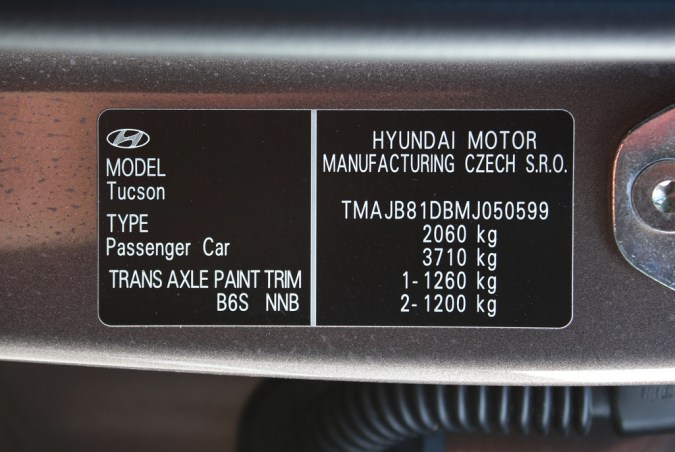 Nuevo Hyundai Tucson 2023 coche VIN código. VIN número de coche nuevo. Hyundai Tucson Número VIN del coche. Número de identificación del vehículo. Vehículo con número de 17 caracteres. Código SUV VIN.