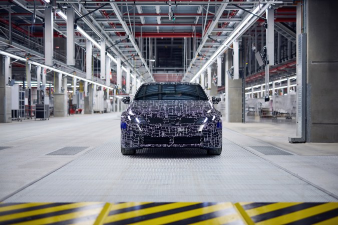 BMW i3 2027 será lanzado en el segundo semestre de 2027.