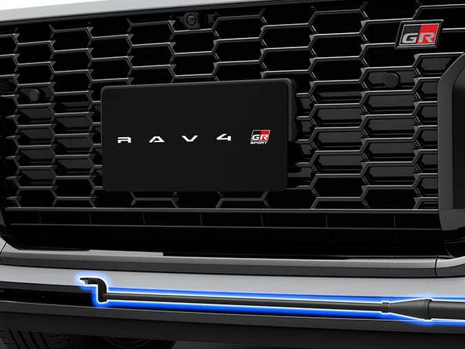 Detalles kit GR TRD RAV4 PHEV: spoiler frontal y molduras aerodinámicas