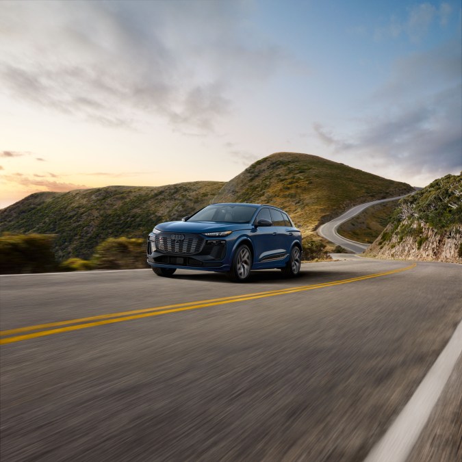 Audi presenta sus nuevos modelos A6 e-tron y Q6 e-tron 2027.