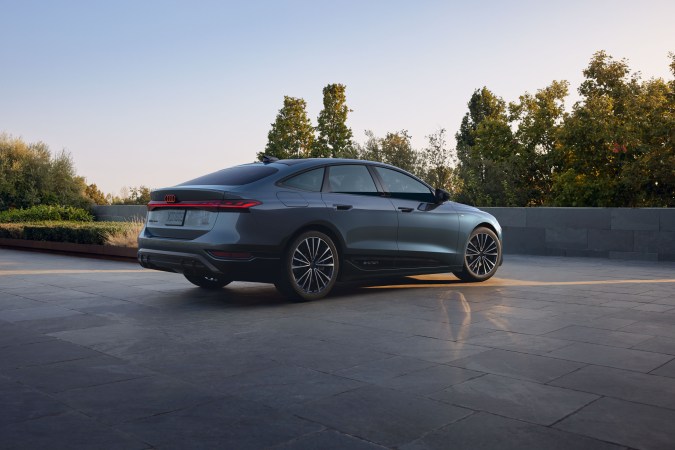 Audi presenta sus nuevos modelos A6 e-tron y Q6 e-tron 2027.