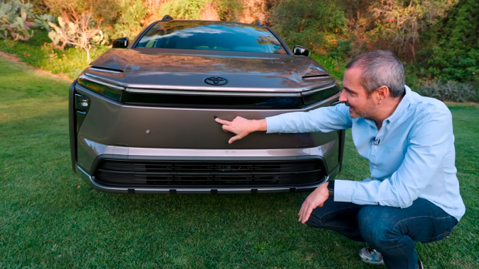 Toyota bZ Woodland 2026 tiene un diseño parecido a los otros modelos.