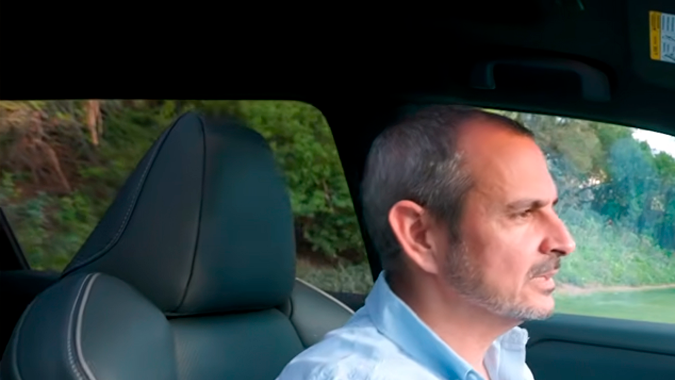 Toyota bZ Woodland 2026 tiene buen espacio interior.