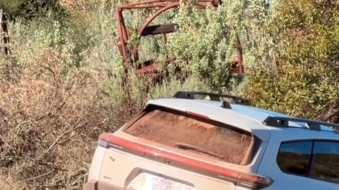 Toyota bZ Woodland 2026 tiene capacidades todoterreno.