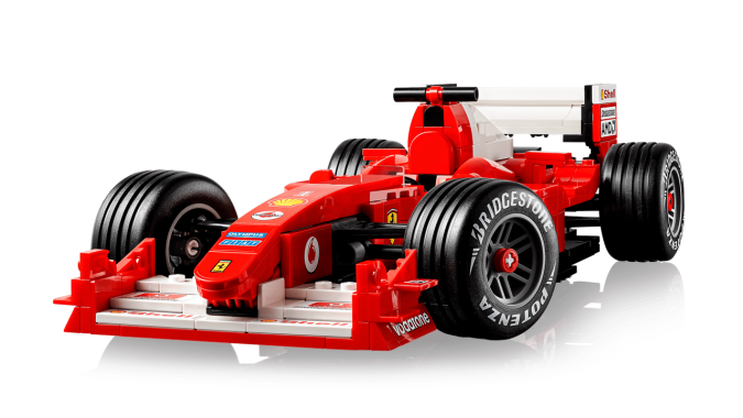 Lego Icons F1 F2004 tiene muchos detalles.