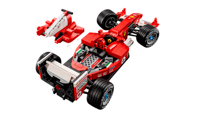 Lego Icons F1 F2004 tiene gran detalle en su motor.