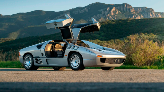 Isdera Imperatori 108i Serie 2 tiene un diseño único.