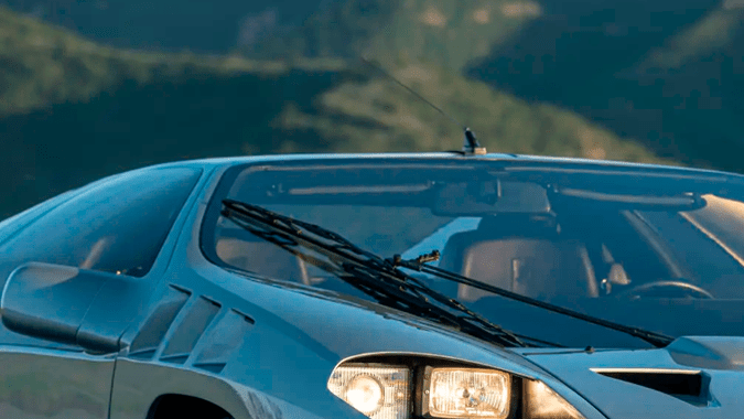 Isdera Imperatori 108i Serie 2 solamente tuvo 13 unidades.