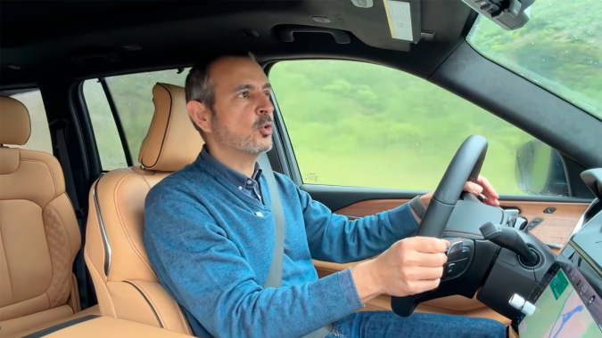 Jeep Grand Cherokee 2026 tiene una gran calidad de conducción.