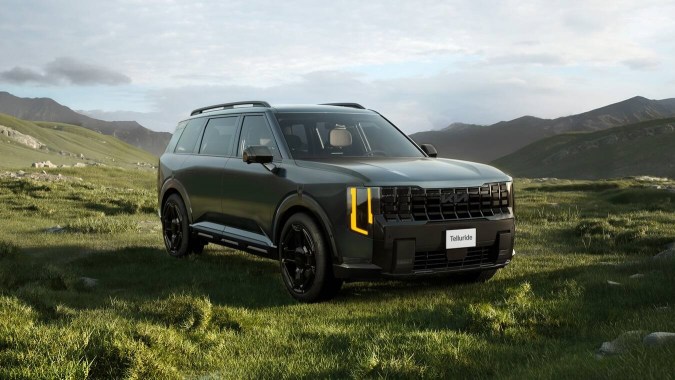 Kia Telluride HEV 2027 es ideal para viajes largos.