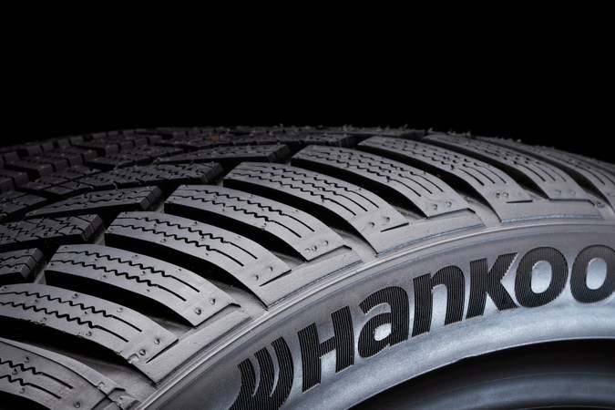 Logo de Hankook - Corporación coreana para la producción de neumáticos para automóviles.