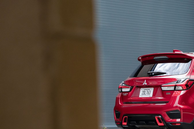 Mitsubishi Outlander Sport Black Edition 2021.
