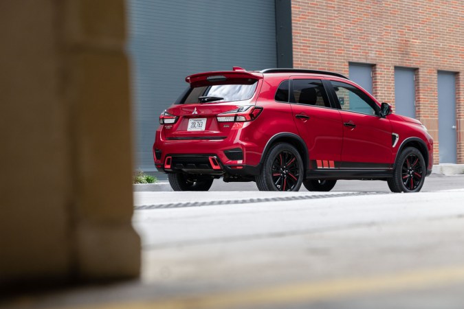 Mitsubishi Outlander Sport Black Edition 2021.