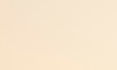 Honda CR-V 2023 en azul y blanco estacionados frente al Puente de Dom Luís I en Oporto, Portugal