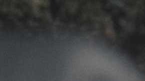 Interior espacioso Mazda CX-90 2026 con 8 asientos en tres filas, diseño lujoso y moderno para familias grandes.