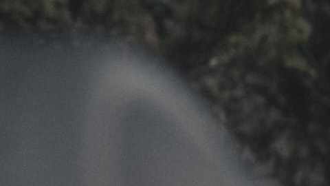 Interior espacioso Mazda CX-90 2026 con 8 asientos en tres filas, diseño lujoso y moderno para familias grandes.