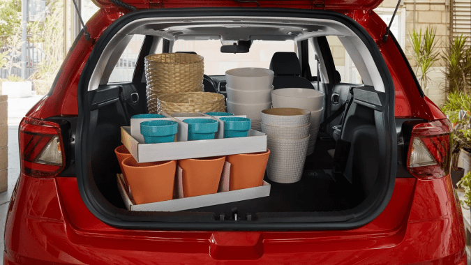 Maletero Hyundai Venue 2026 SUV más barato América con gran capacidad carga objetos.