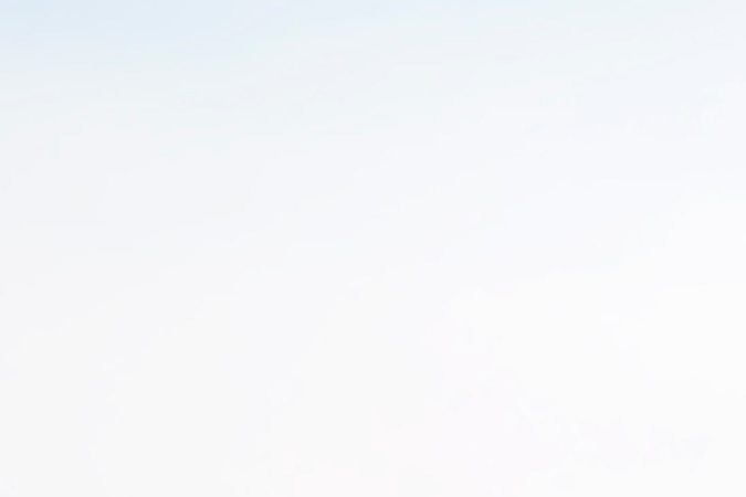 Ford Mustang Dark Horse SC azul visto de frente, fascia agresiva, cofre ventilado y firma luminosa, imagen del muscle car deportivo de nueva generación.