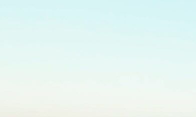 Vista panorámica de Culdesac Tempe, ciudad car-free en EE.UU. con tranvías y arquitectura sostenible.