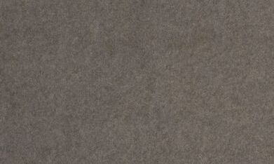 Vista frontal Volvo EX30 modelo 2027, faros LED modernos y parrilla iluminada en SUV eléctrico subcompacto de lujo.