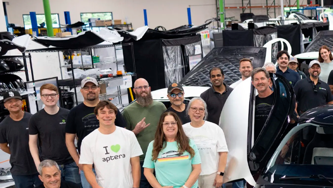 Vehículo solar Aptera logra su primer auto para validación.