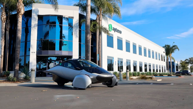 Vehículo solar Aptera busca ser parte de la movilidad del futuro.