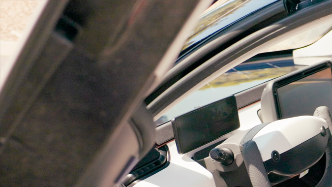 Vehículo solar Aptera tendrá un interior minimalista.