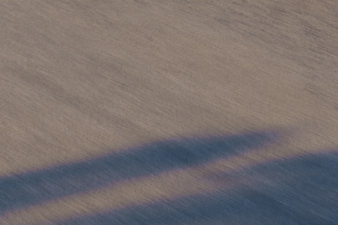 BMW M2 M Performance Track Kit 2026 incorpora alerones y splitter.