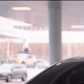 BYD presenta la carga ultrarrápida.