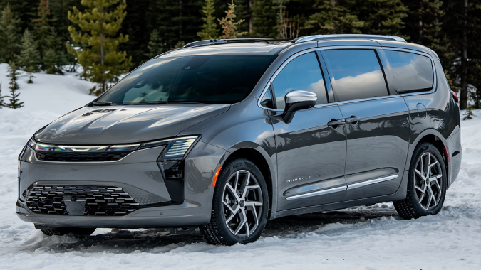 Chrysler Pacifica 2027 tiene varias mejoras en tecnologías.