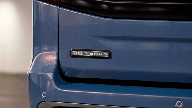 Ford Expedition 30th Anniversary Edition 2027 tiene detalles únicos.