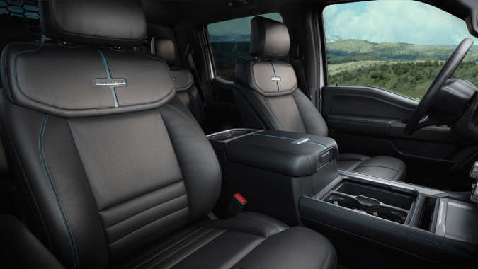 Ford Super Duty 2027 llega con línea Platinum.